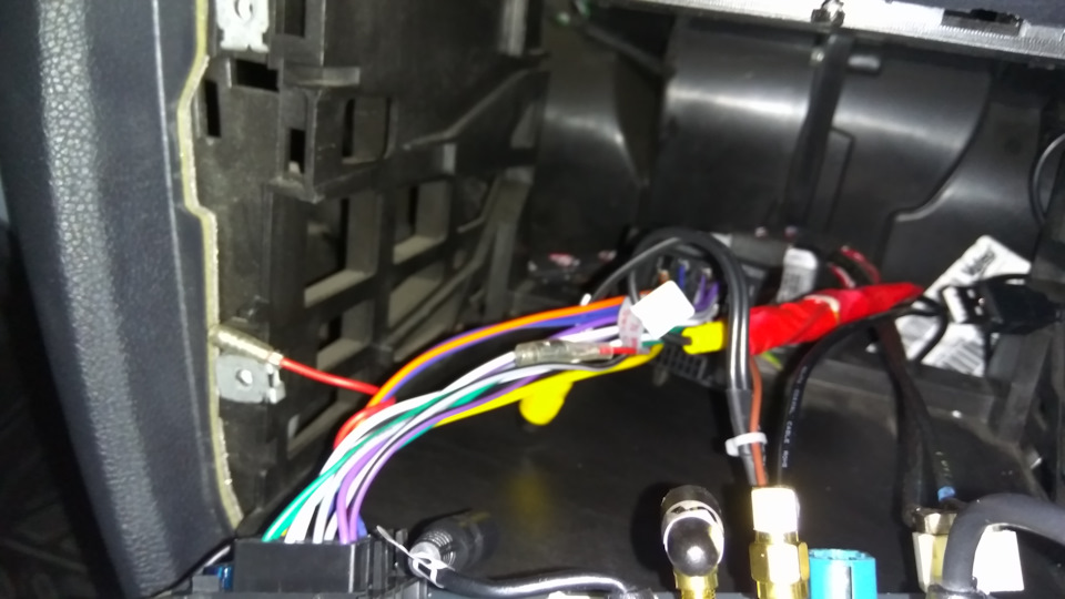 Магнитола выключается сама по себе. Магнитола выключается сама по себе. Выключается магнитола патриот. Замыкает магнитола. Замыкает магнитола.