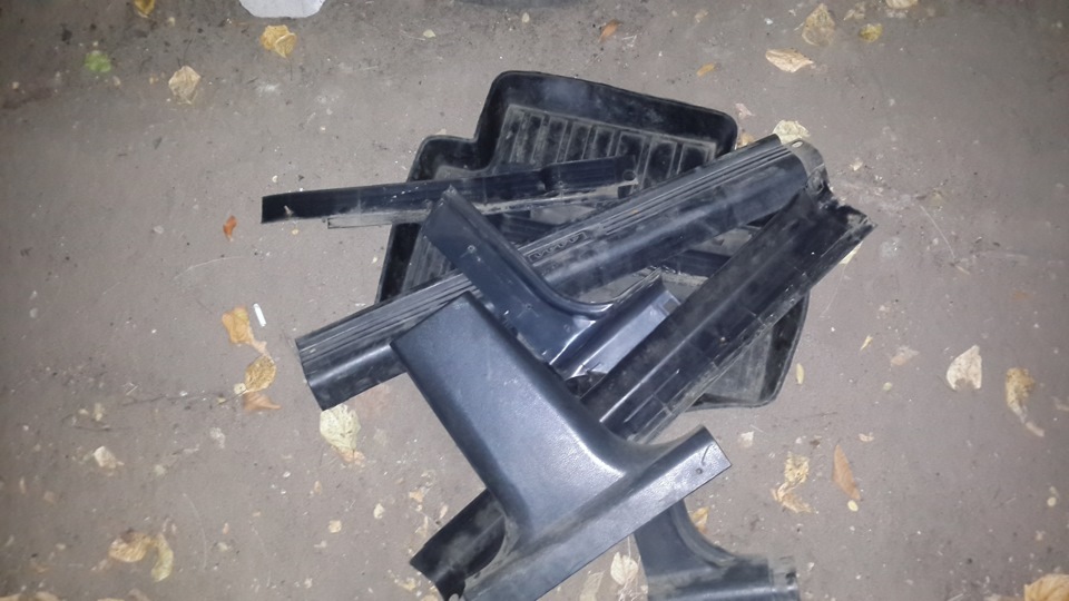 В поисках колодки бензонасоса, часть первая. — Lada 21099, 1,7 л, 1998 ...