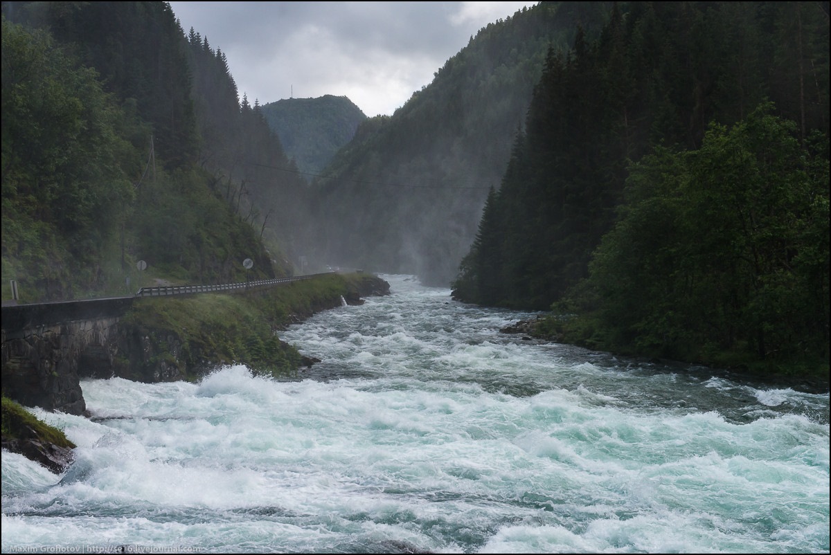 Водопад Latefossen