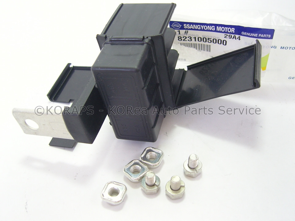8231005000 — SsangYong Musso. Запчасти на фото: 8231005000