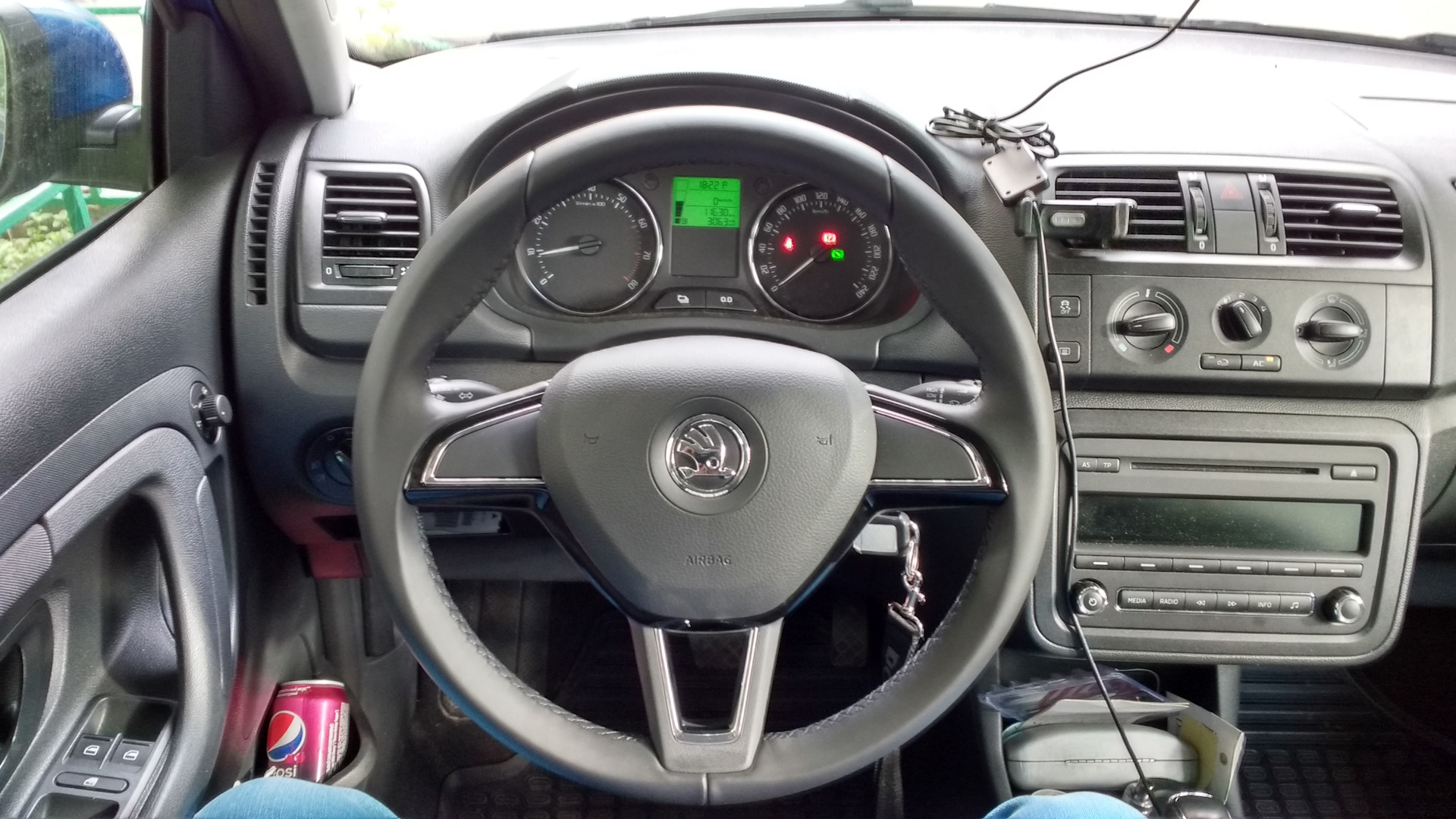 Fabia как снять руль Кожаный руль - Skoda Fabia Mk2, 1,6 л, 2014 года тюнинг DRIVE2
