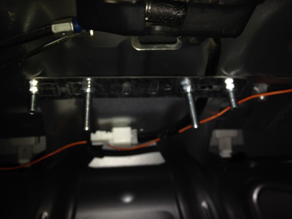 Ручка закрытия багажника. — Honda Civic 4D (8G), 1,8 л, 2006 года ...