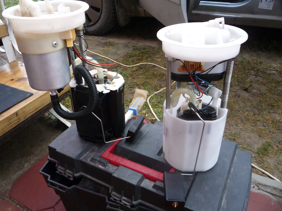 …стоят братцы но не родные.))) — Ford S-Max (1G)