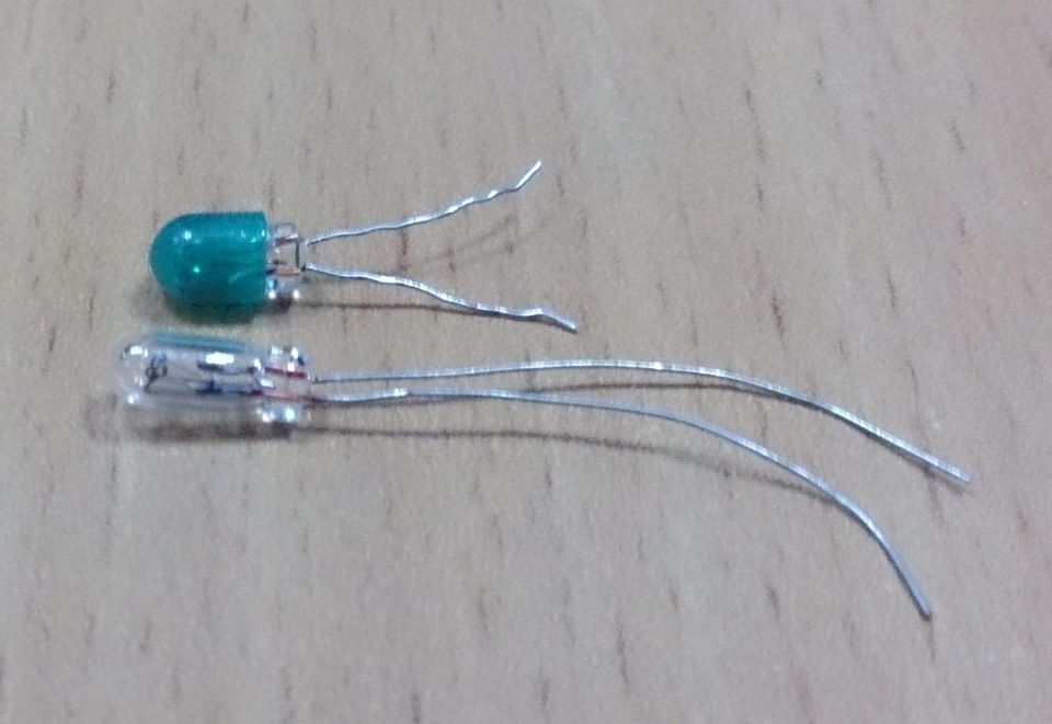 Перегорела подсветка 2х кнопок. — Toyota Sienta (1G), 1,5 л, 2008 года ...