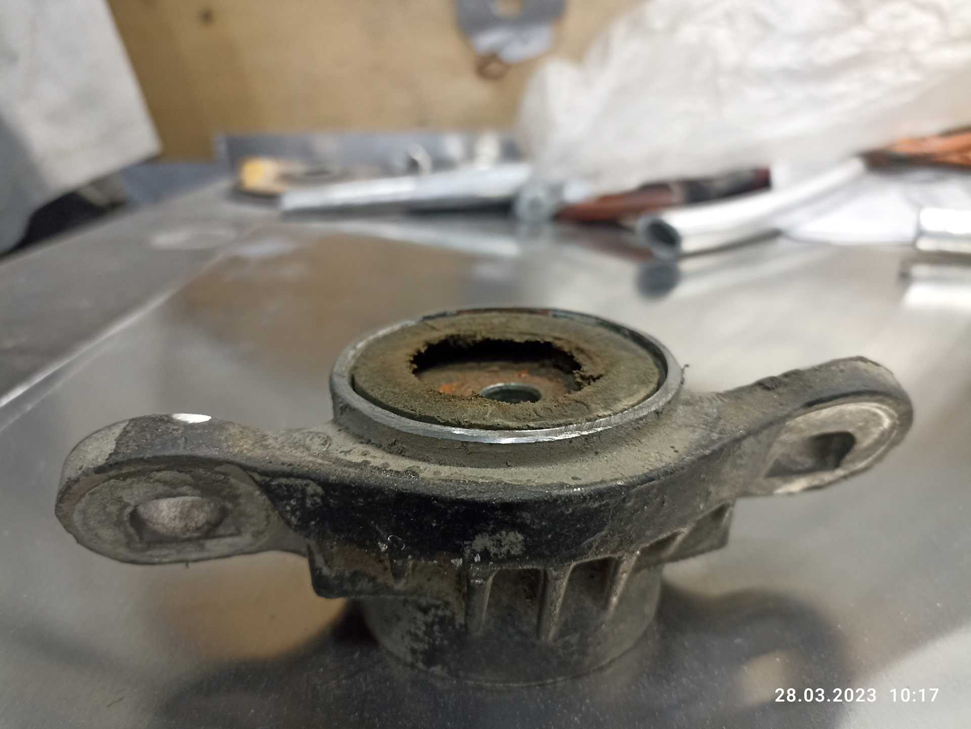 Опора стойки амортизатора 5142.48, KB959.03, FEBI 103053 — Peugeot 408 ...