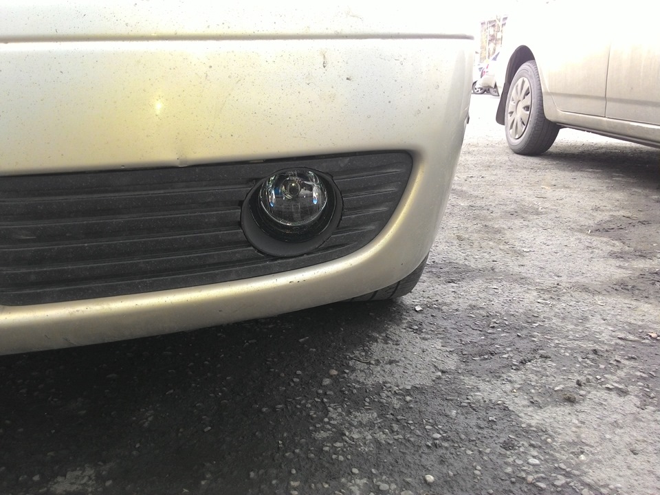 Туманки, монтаж, весь день в гараже… — Nissan Sunny (B15), 1,5 л, 2002 ...