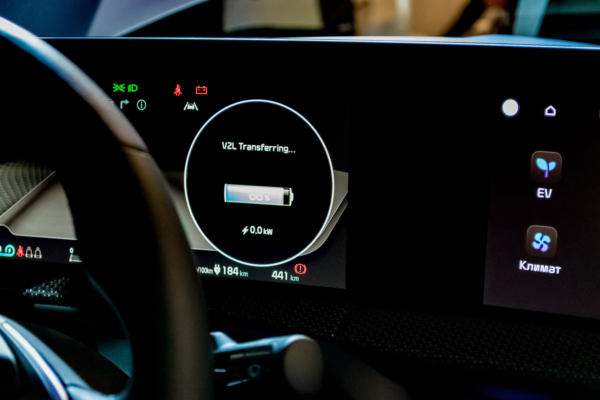 585 лошадиных сил. Амг 585. 6. 585 лошадиных сил. 2 v8 supercharged di бензин 650 л.