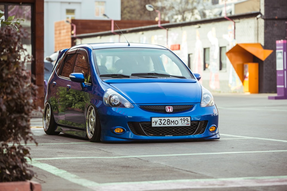 Honda Fit 2008 stance