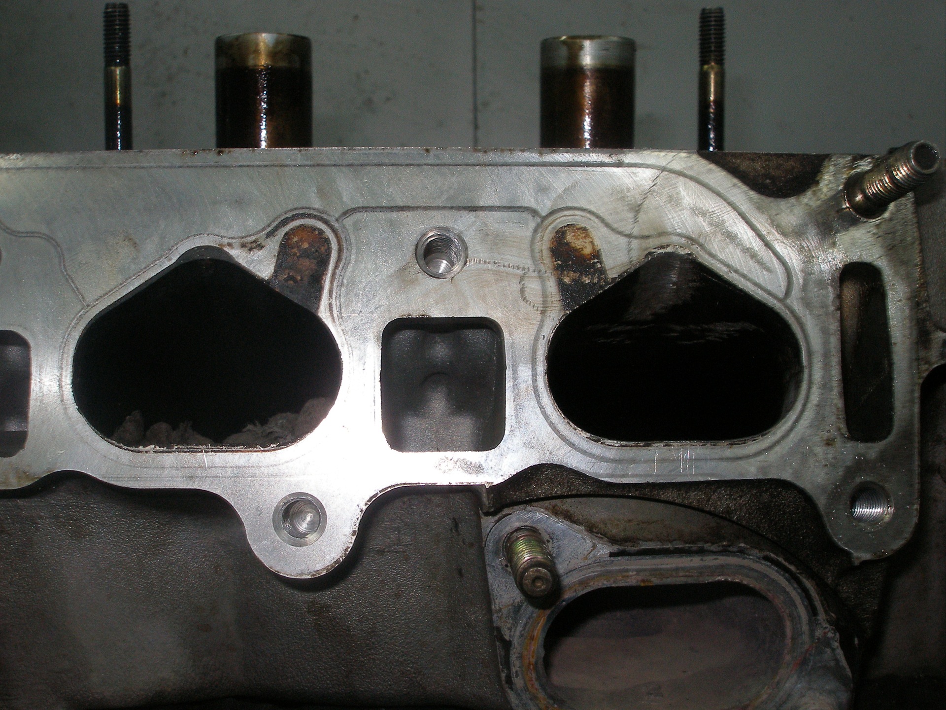 HEAD - Toyota Sprinter Trueno 16 L 1997