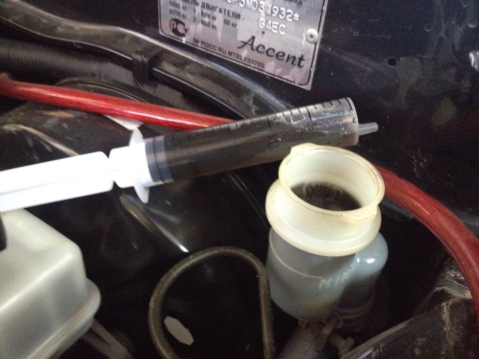 Замена антифриза, замена тормозной в сцеплении, чистка дроссельной ...