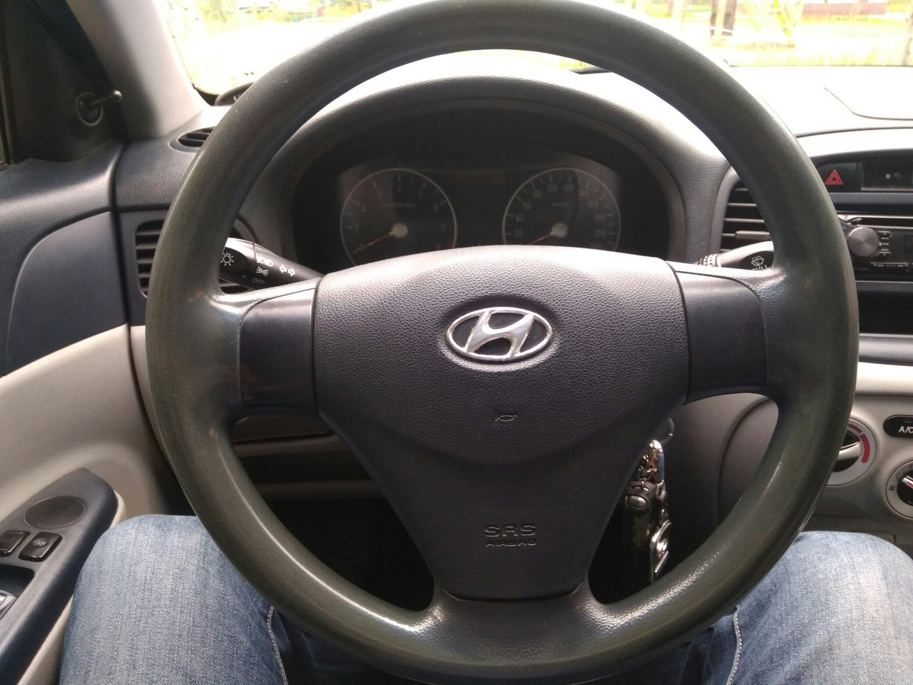 Руль на хендай акцент. Hyundai Verna 2008 руль. Руль Хендай верна. Руль Hyundai Getz 2006. Руль Хендай Гетц.