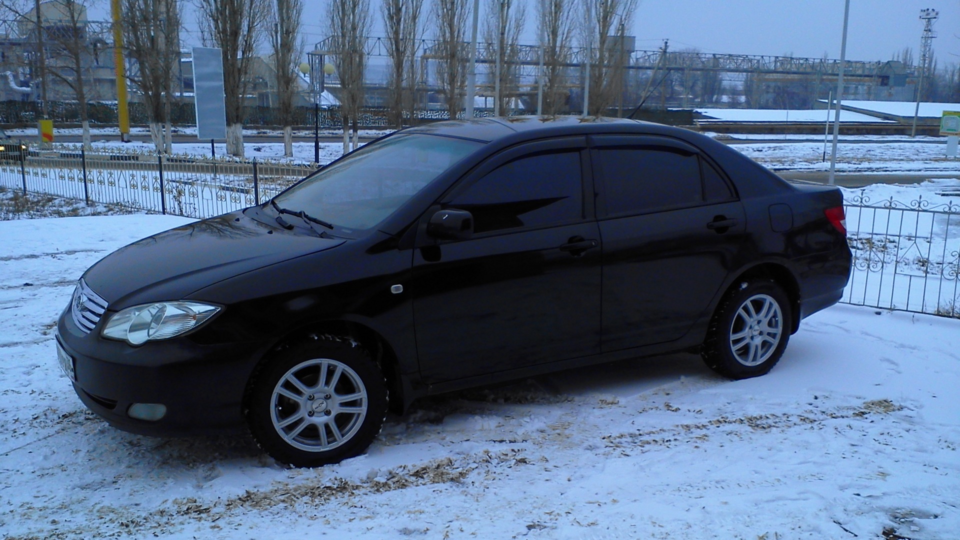 BYD F3 1.5 бензиновый 2008 | в чёрном на DRIVE2