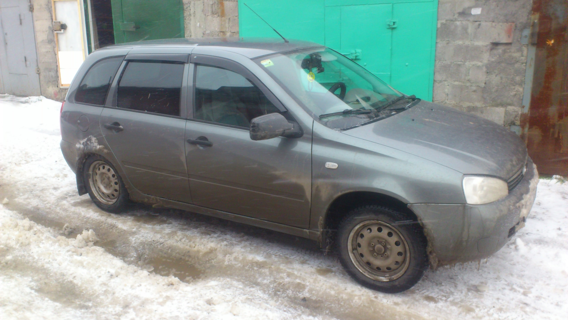 Lada Калина универсал 1.6 бензиновый 2011 | 