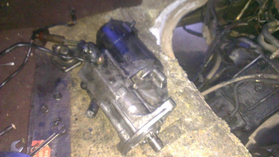 стартер крутит с трудом — Toyota HiAce (H100), 2,4 л, 1993 года ...