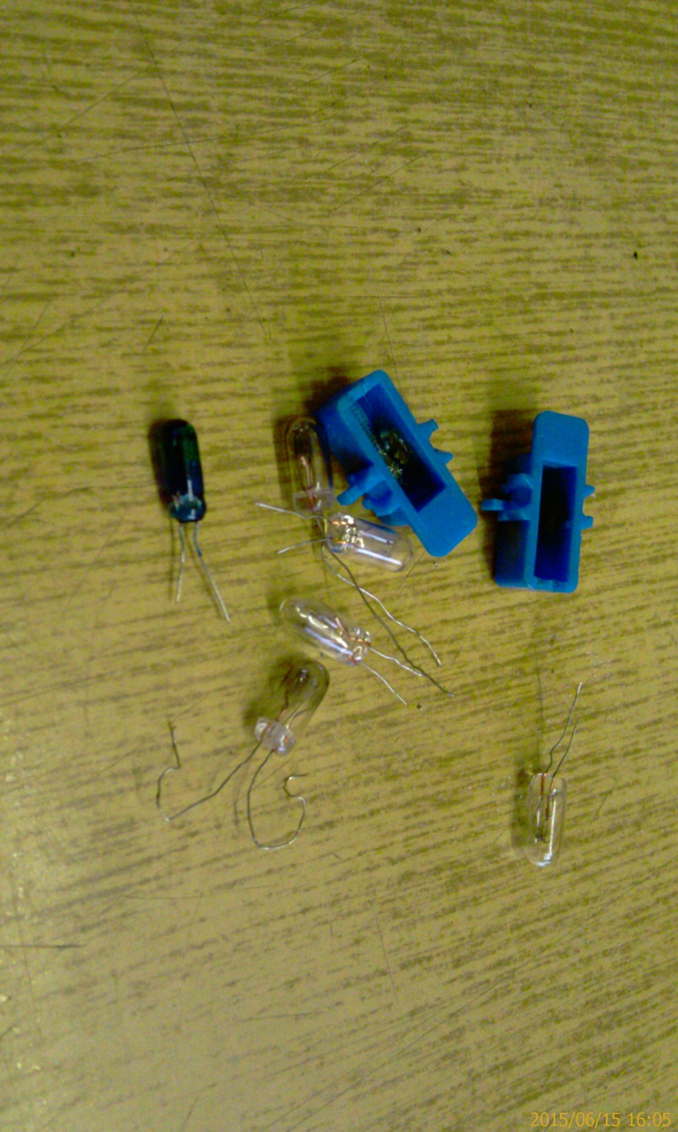 Замена лампочек на светодиоды в кнопках стеклоподъемников. — Iran ...