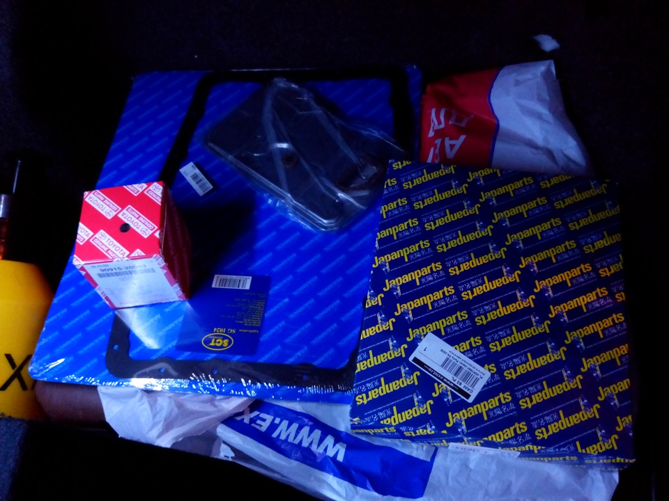 Замена жидкостей — Toyota Crown (S150), 2,5 л, 1996 года | плановое ТО ...