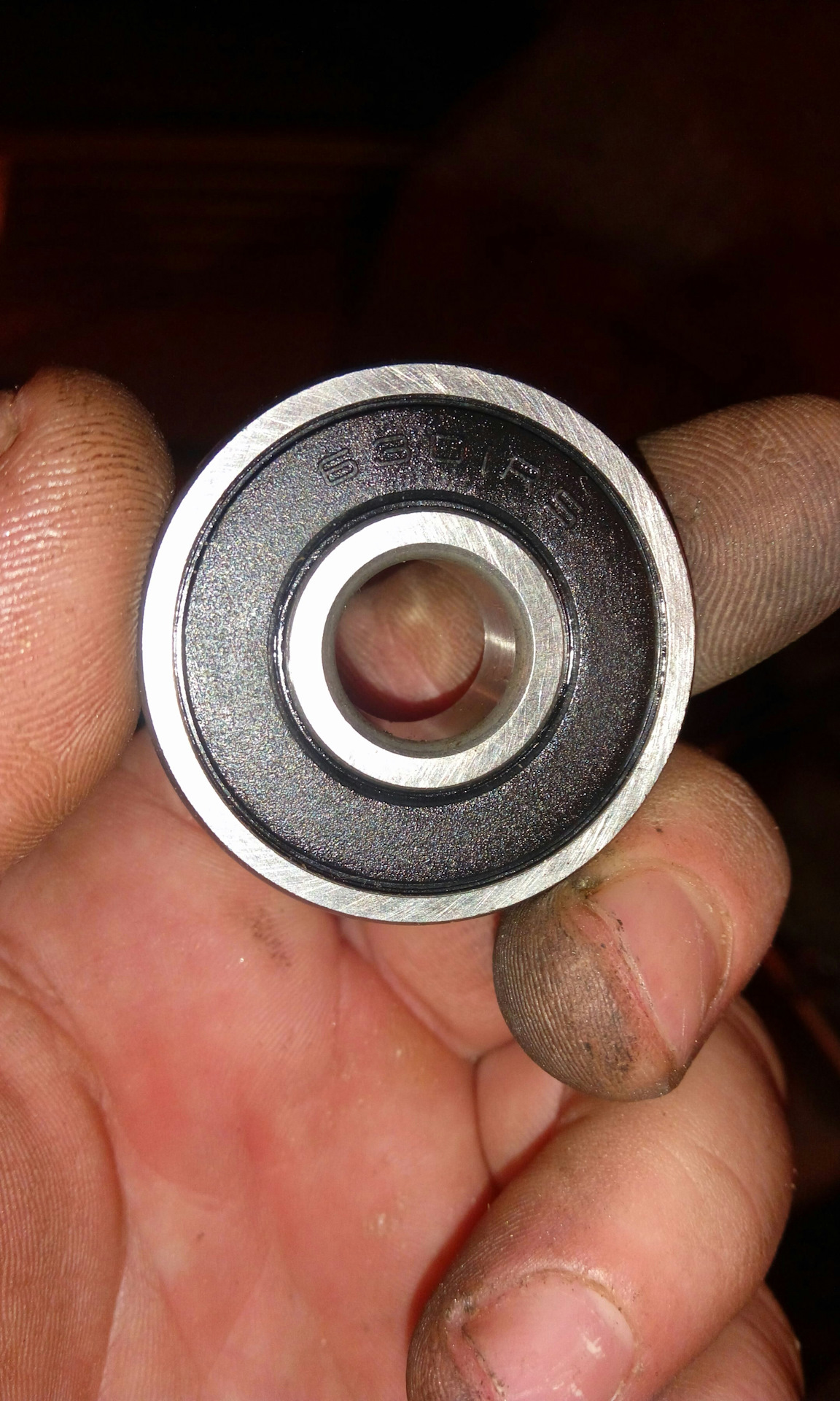 Номер подшипника в натяжном ролике туарег. Подшипник ролика натяжителя tucson. Подшипник в ролик натяжителя какой. Обводной ролик шевроле каптива 3. Подшипник в ролик натяжителя какой.