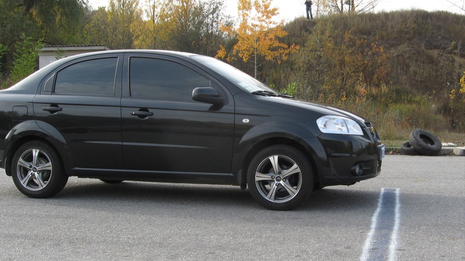 Chevrolet aveo черный