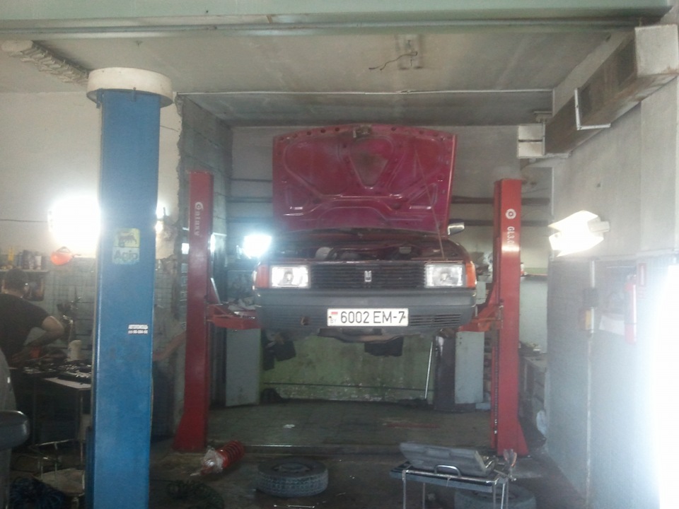 Передняя подвеска. Часть 3: Полу-субарь стойки на тачке — Москвич 2141 ...