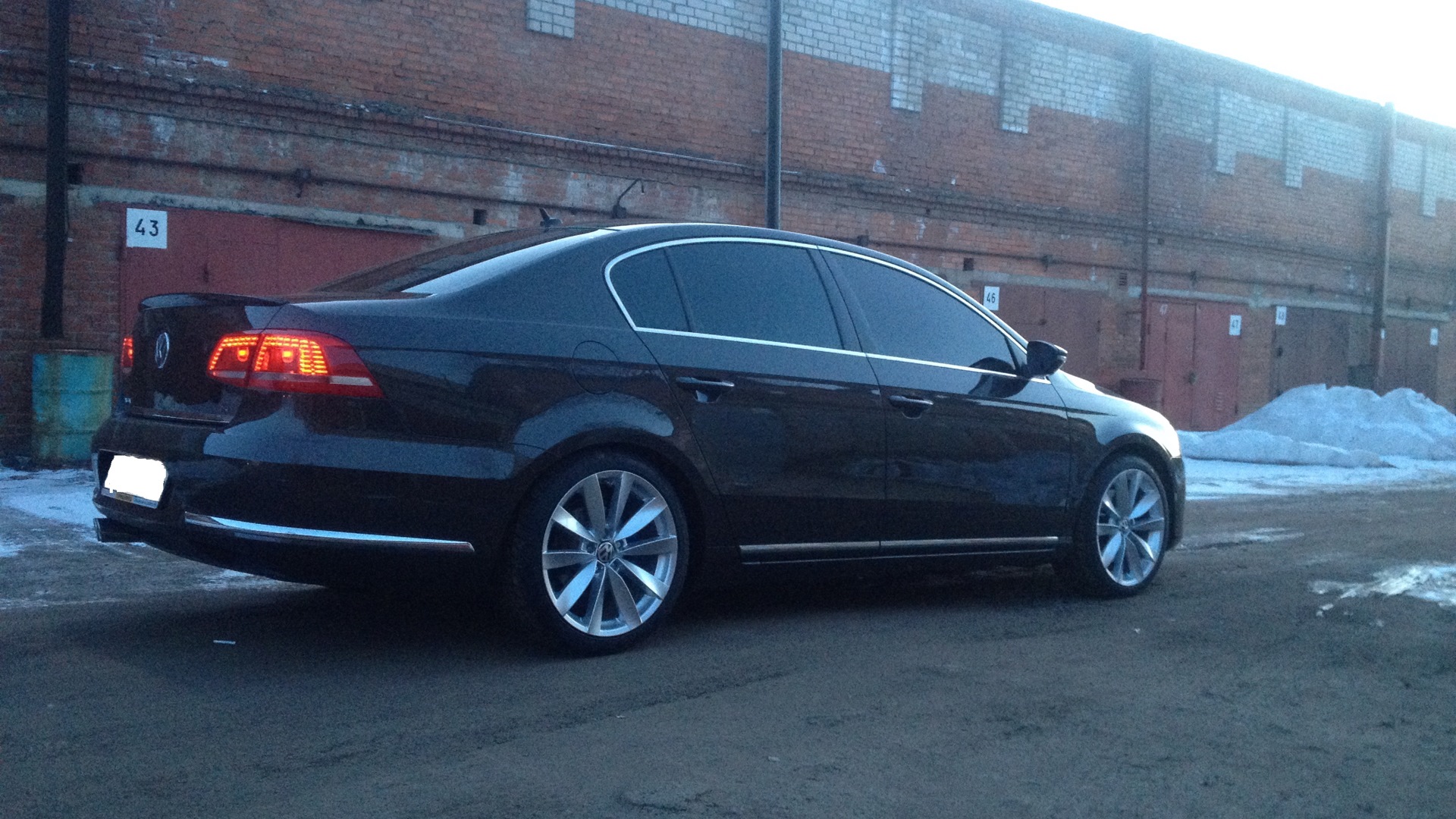 Volkswagen Passat b7 Black Tuning