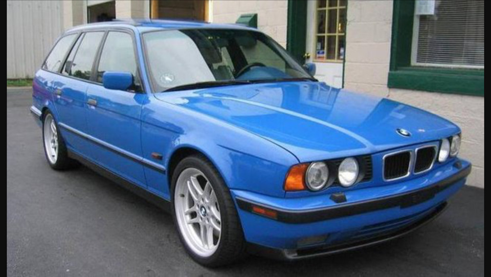 BMW 3 Santorini Blue II