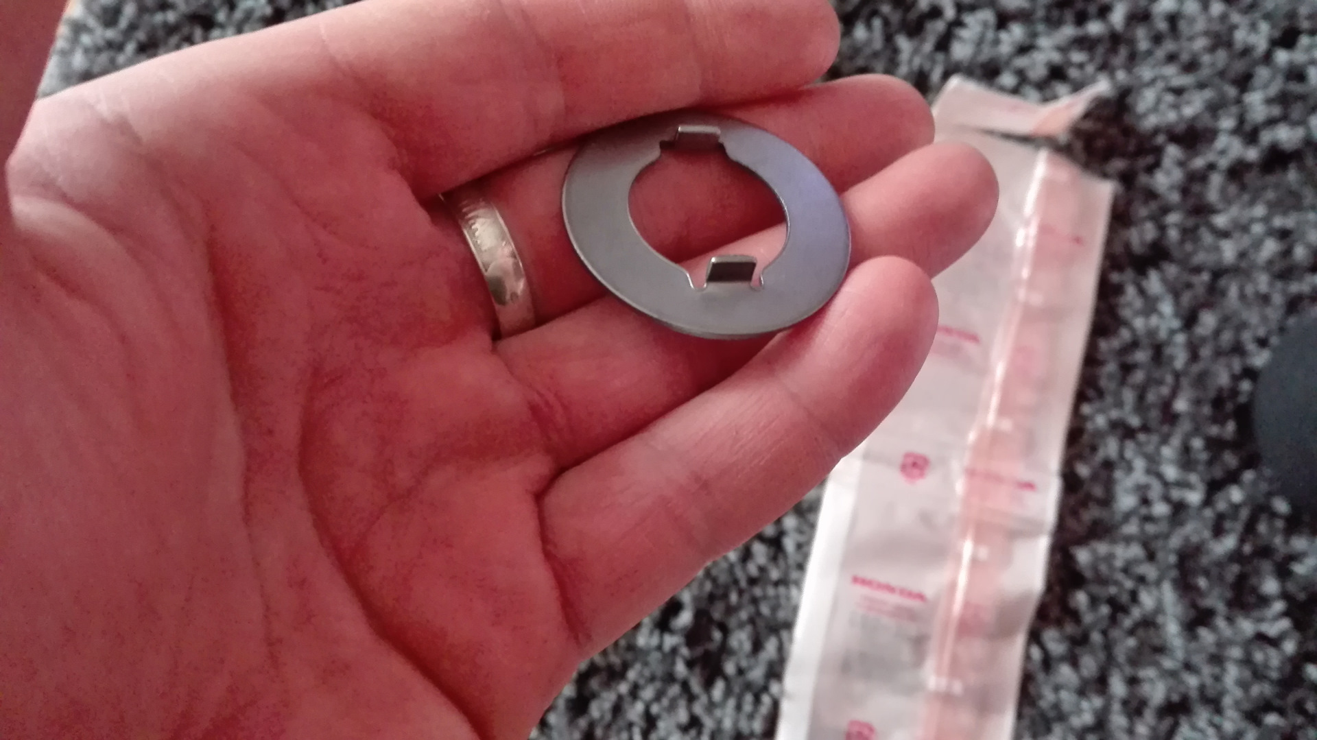 Стопорная шайба рулевой тяги акцент тагаз. Шайба тяги. Стопорные шайбы рулевой рейки bmw e36. Hyundai/kia 57739-43010 шайба рулевой тяги. Шайба тяги.