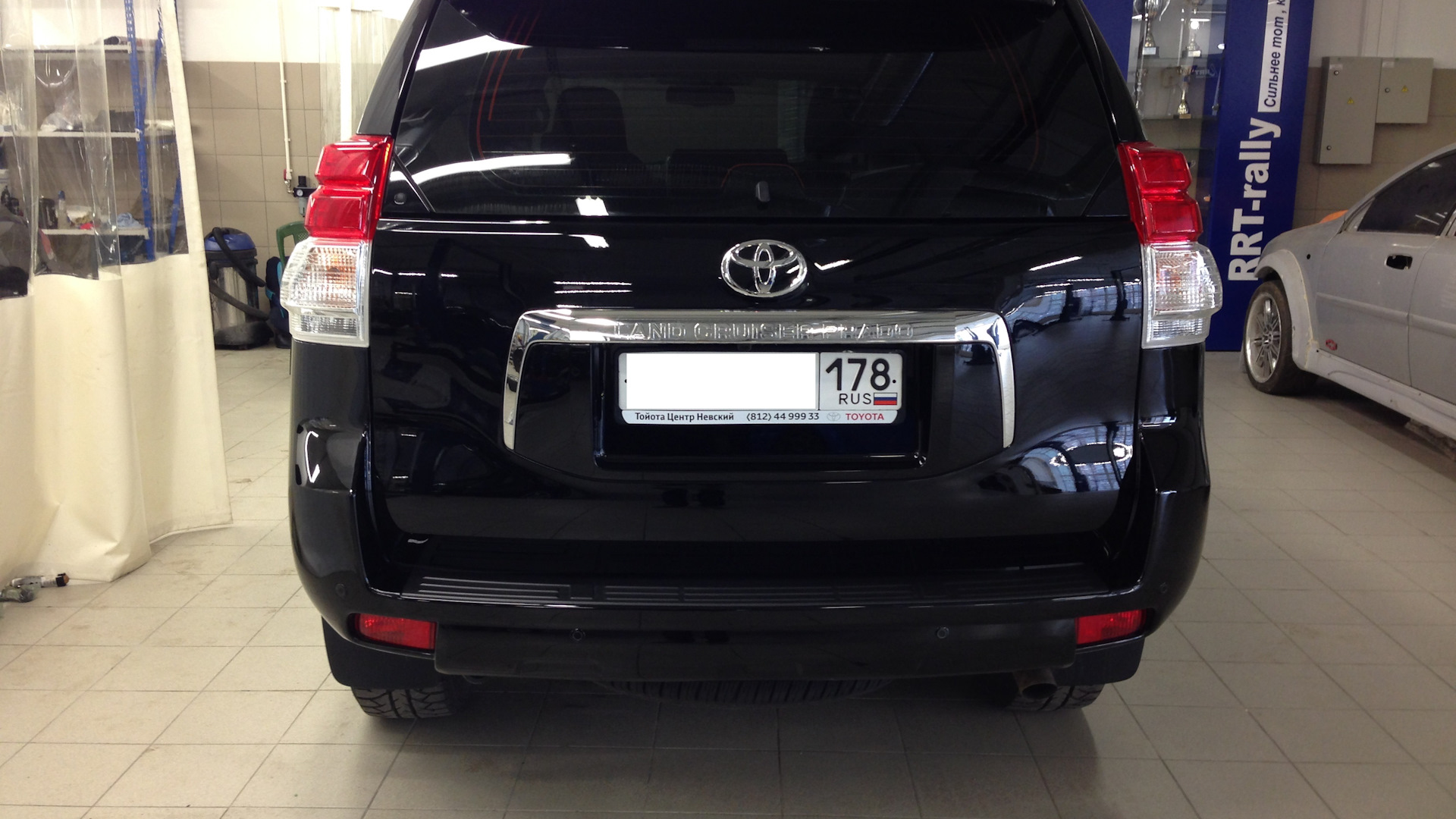 Toyota Land Cruiser Prado 150-series 4.0 бензиновый 2013 | 4.0 сток на  DRIVE2