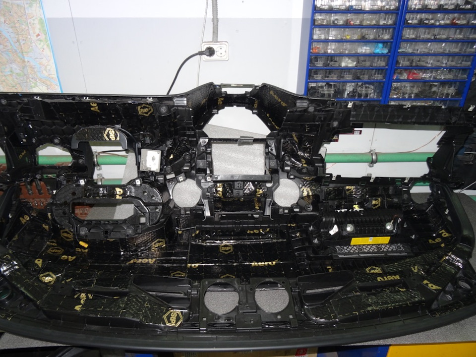 Фото в бортжурнале Mercedes-Benz V-Class (W447)