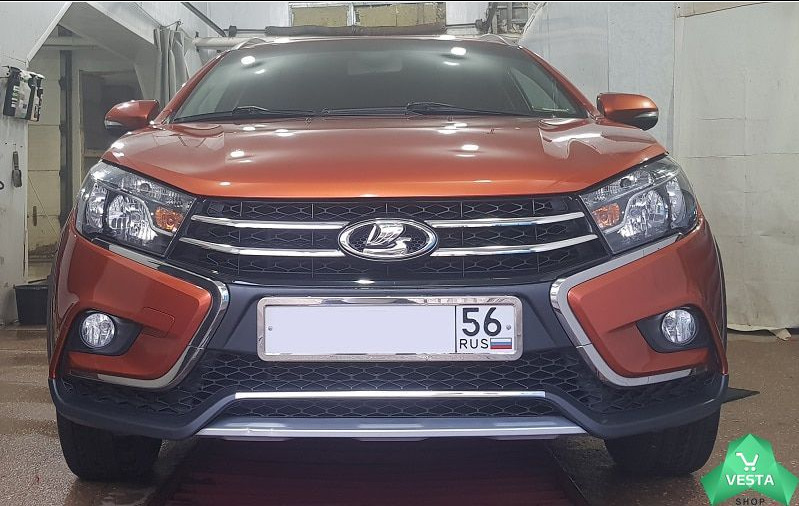 Накладки хромированные на решетку радиатора на Lada Vesta — МАВИКО на ...
