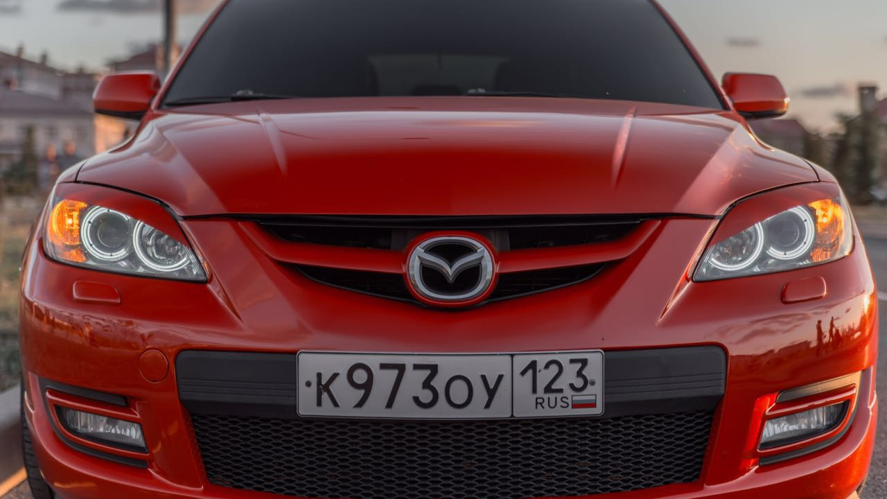 Mazda 3 MPS В закате