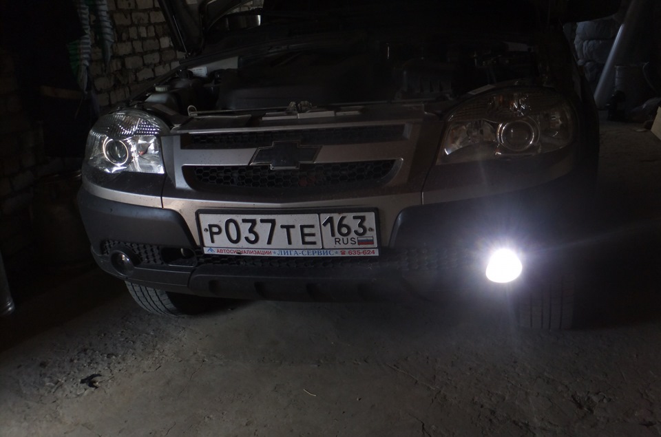 Перегорел розжиг ксенона=(( — Chevrolet Niva (1G), 1,7 л, 2010 года ...