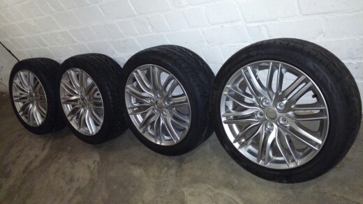 Suzuki kizashi 2012. Спойлер сузуки кизаши. Диски на сузуки кизаши. Шины suzuki kizashi. Шины suzuki kizashi.