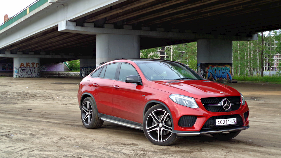 Mercedes GLA Coupe drive2