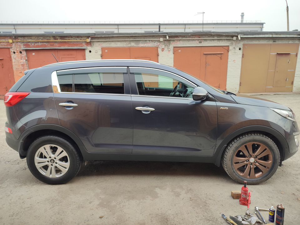 Летний шиномонтаж, развал — схождение — KIA Sportage (3G), 2 л., 2011 ...