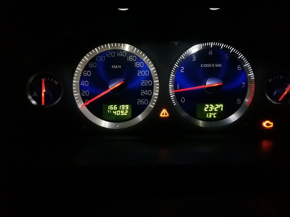 Фото в бортжурнале Volvo V70 R (2G)