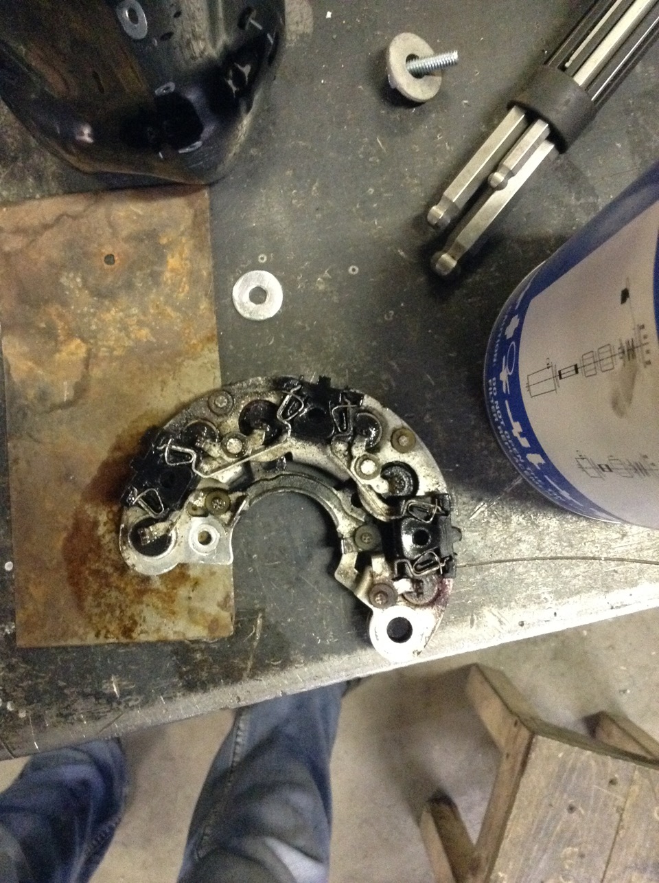 Фон в колонках от генератора. — Lada Гранта (1G), 1,6 л, 2012 года ...