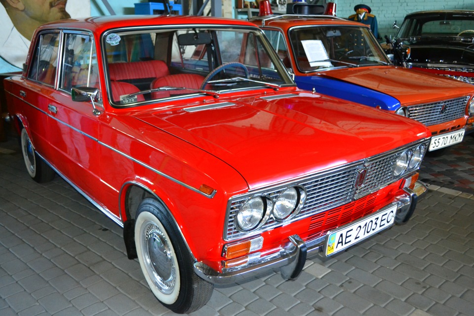 Музей "Машины Времени" г.Днепропетровск — Toyota Camry (XV40), 2,4 л ...