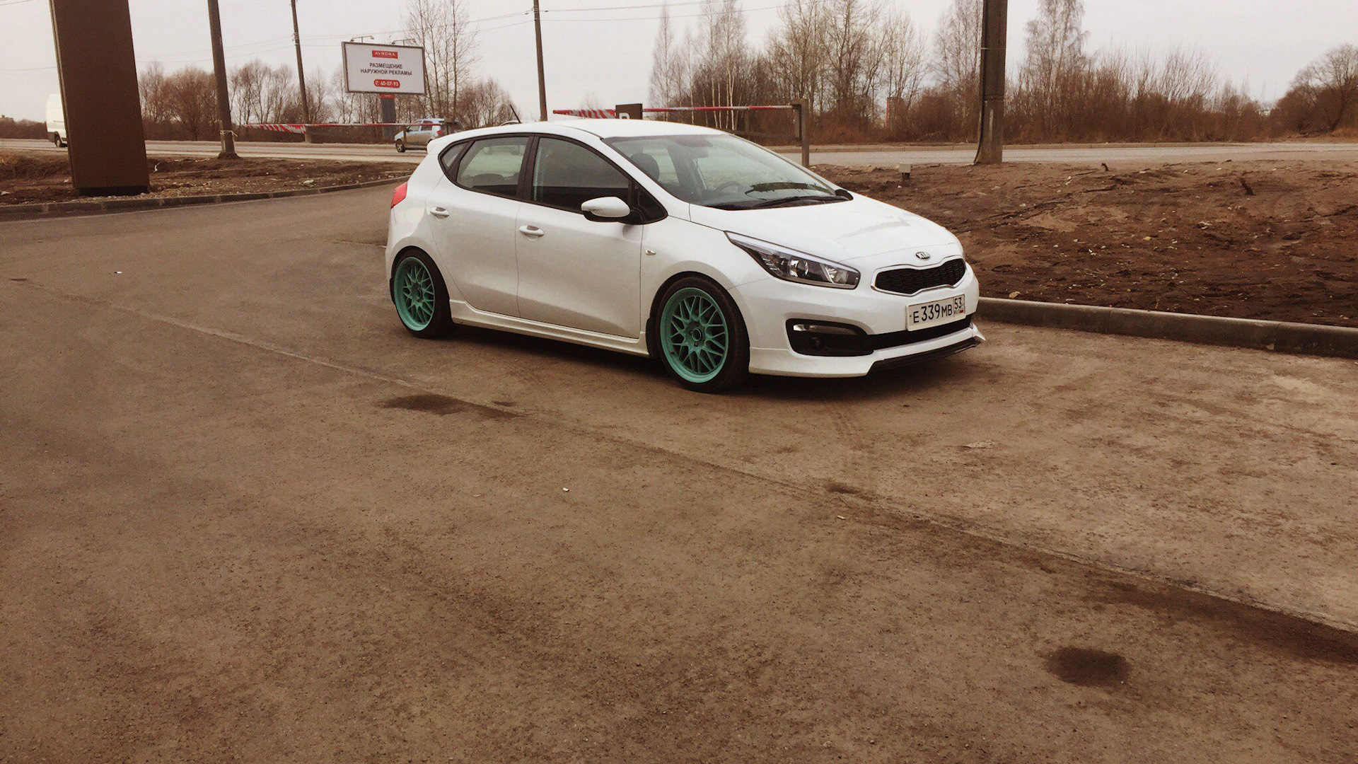 kia ceed stance