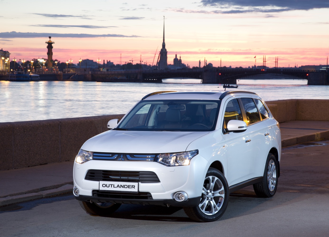 Мицубиси аут 3. Mitsubishi outlander 3 рестайлинг 2. Mitsubishi outlander 3 v6. Mitsubishi outlander gt. Мицубиси аут 3.