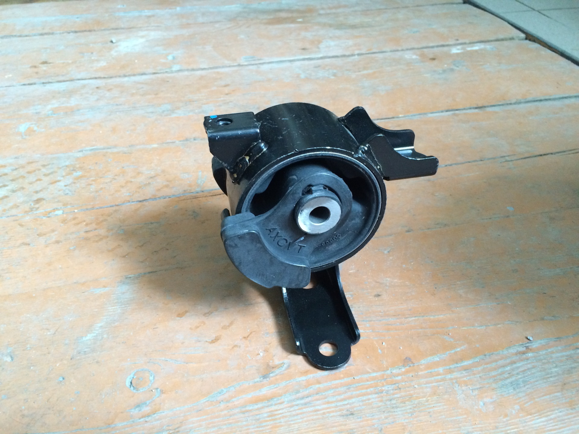 Подушка вариатора хонда фит gd1. Подушка вариатора нижняя хонда фит gd1 l13a. Подушка вариатора honda fit gd1. Подушка двигателя хонда фит 2005. Подушка вариатора honda fit gd1.