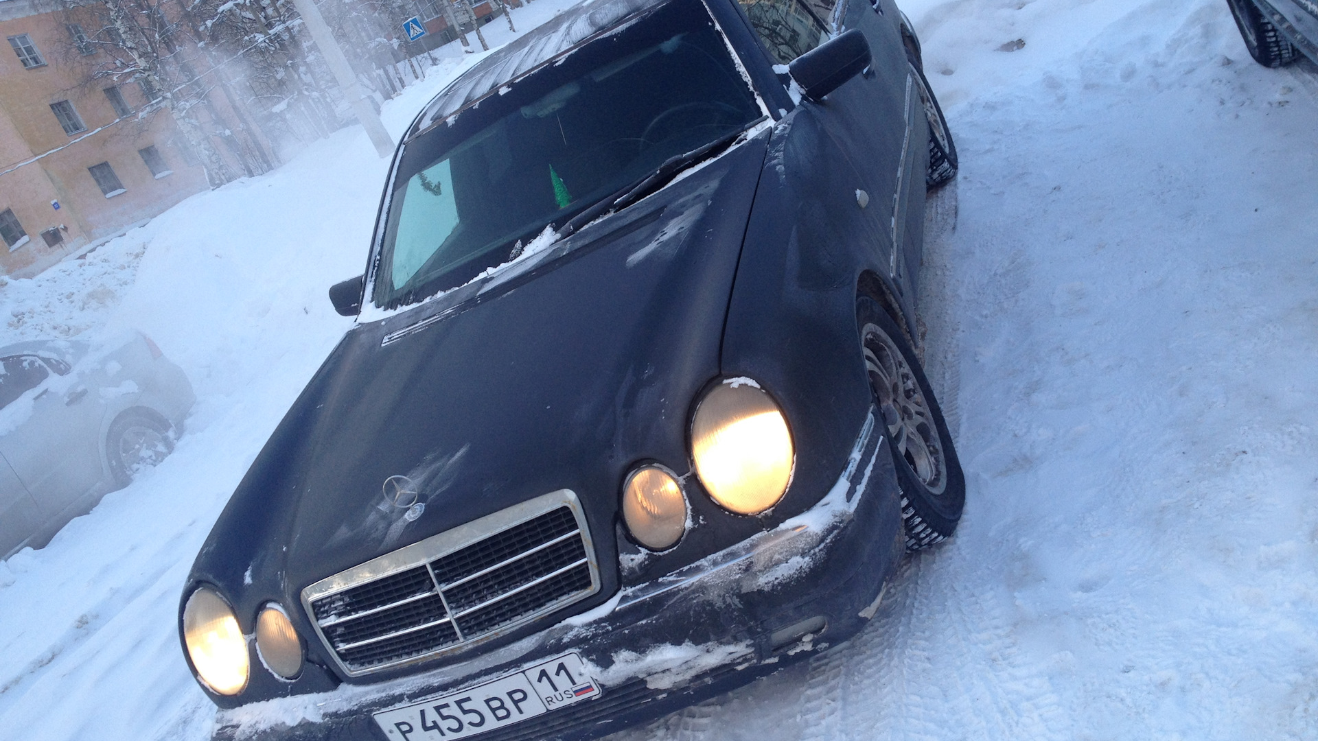 Mercedes-Benz E-class (W210) 2.3 бензиновый 1995 | Матовый на DRIVE2