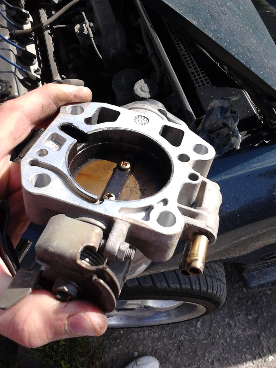 Чистим дроссельную заслонку, меняем топливный фильтр. — Honda Accord ...