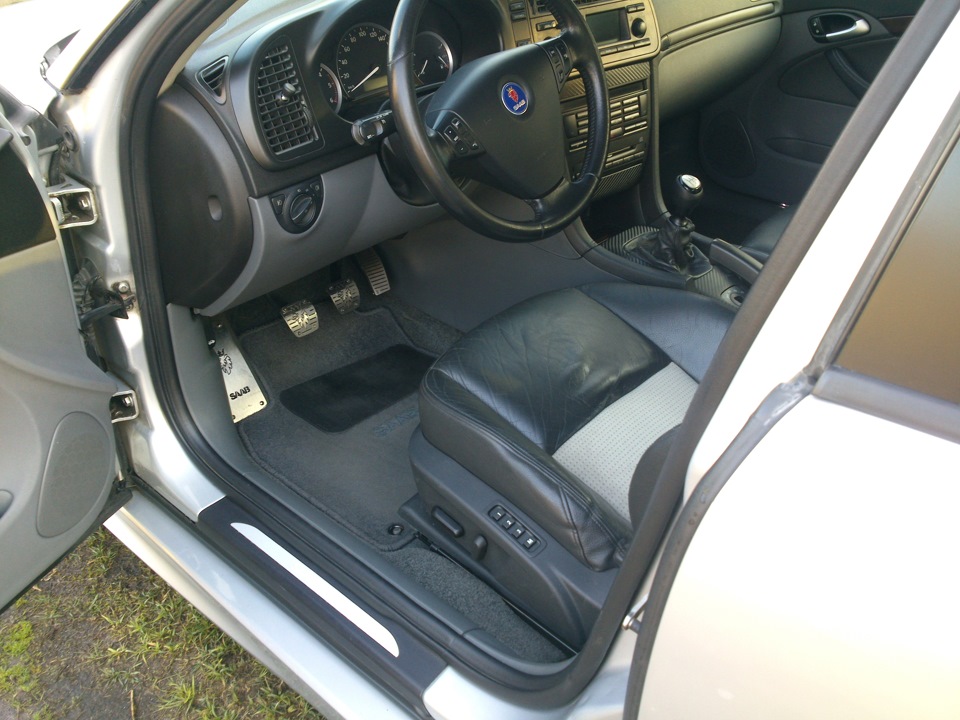 Накладки на пелади — Saab 9-3 (2G), 2,2 л, 2003 года | аксессуары | DRIVE2