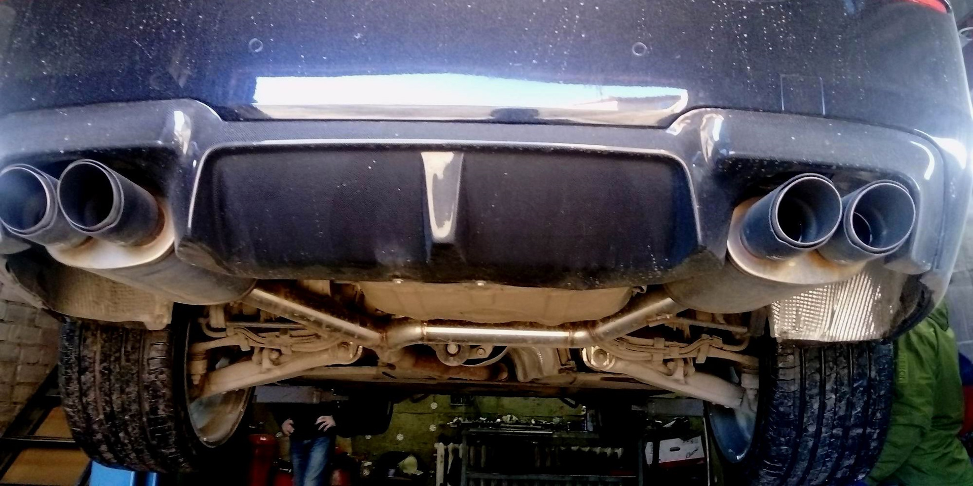 Двойная выхлопная труба ваз 2114. Выхлоп toyota corolla 100. Выхлоп ваз 2114. Бмв е60 4. Двойной выхлоп на ваз 2114.