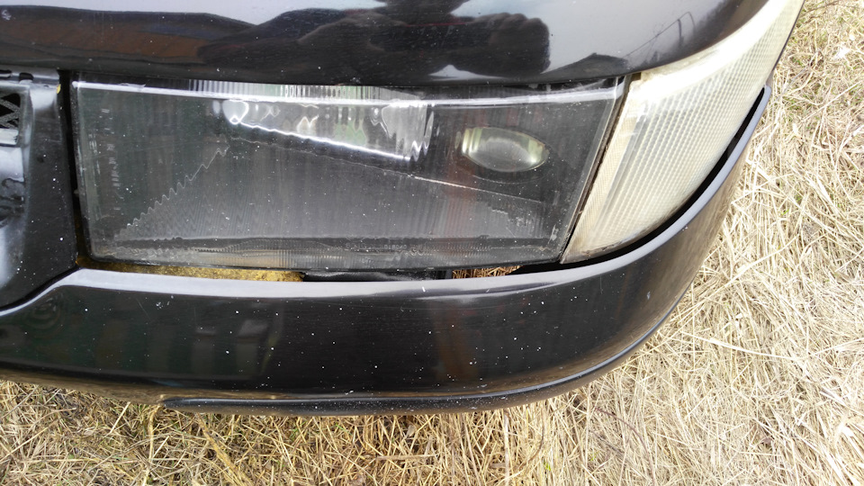 Зазор между бампером и фарой — Lada 112 Coupe