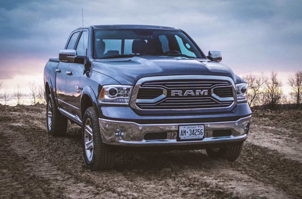 Рам москва. Dodge Ram 1500 2016. Dodge Ram 1500 Laramie Limited. Dodge Ram 2016. Ram 1500 Limited Diesel.