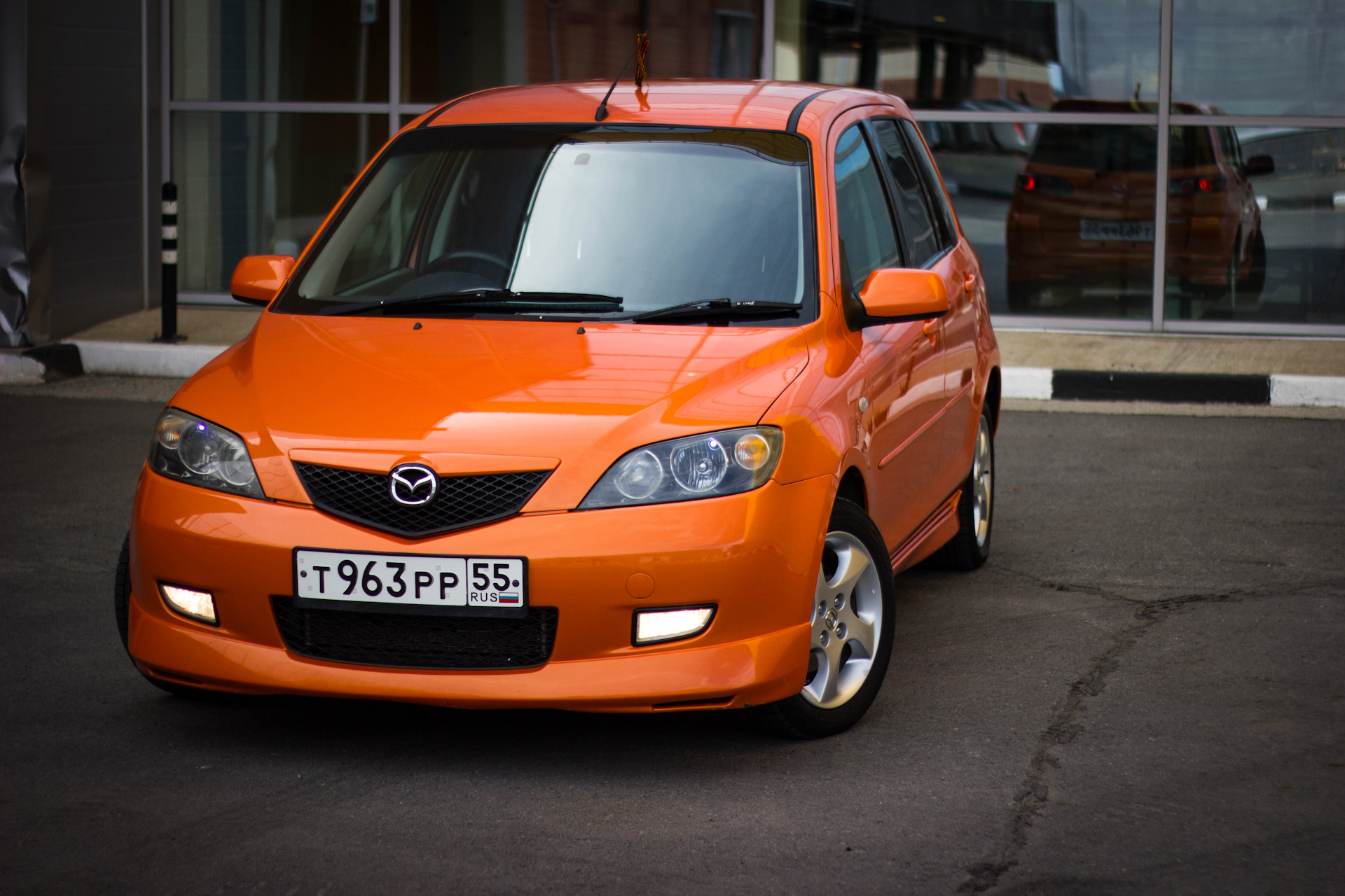 Mazda demio фото