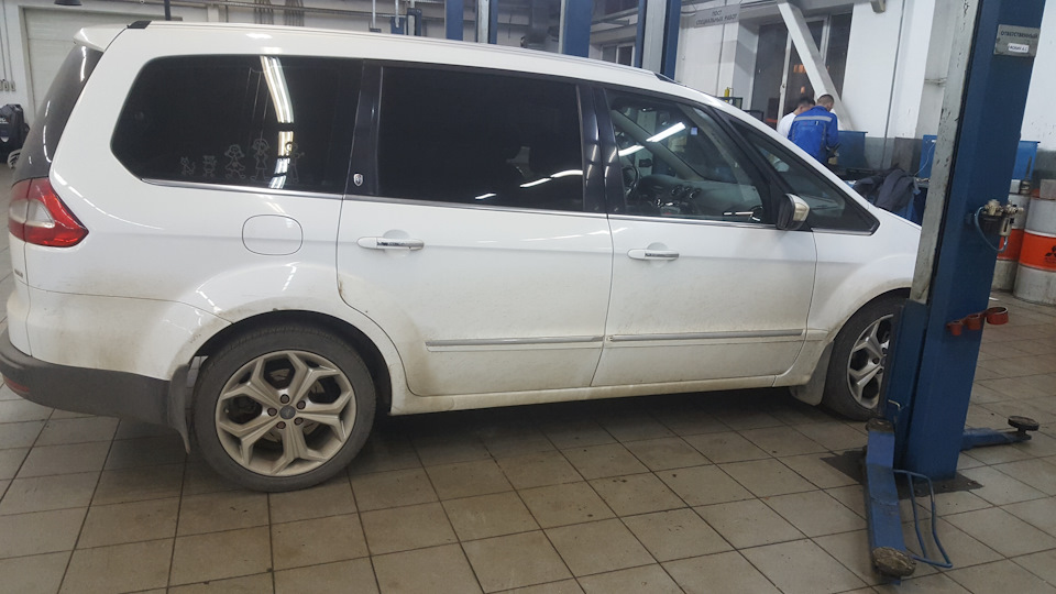 Фото в бортжурнале Ford Galaxy (Mk III)