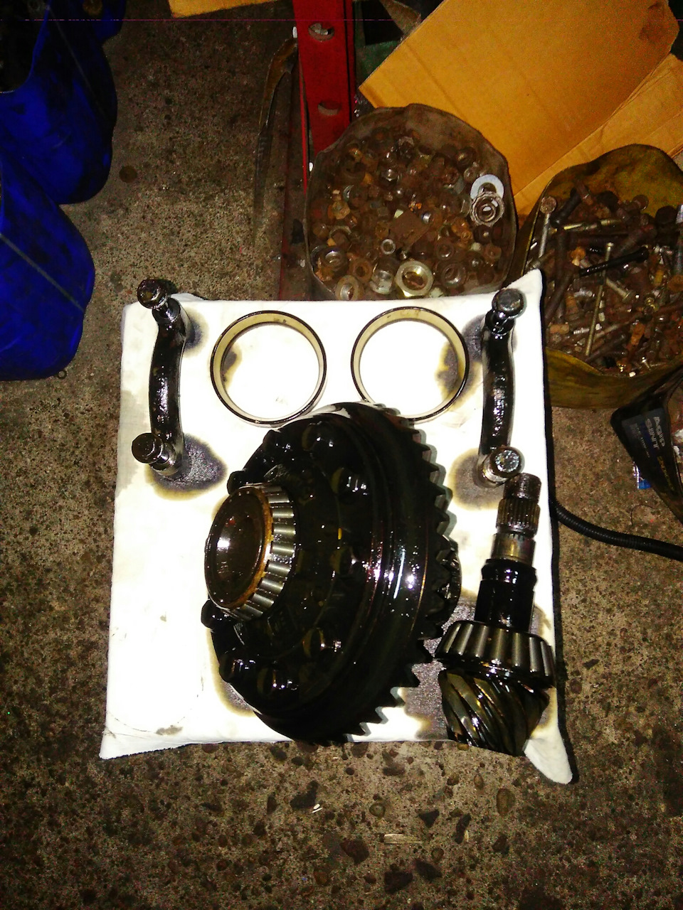 Ревизия редуктора заднего моста. — Mercedes-Benz T1, 2,9 л, 1986 года ...