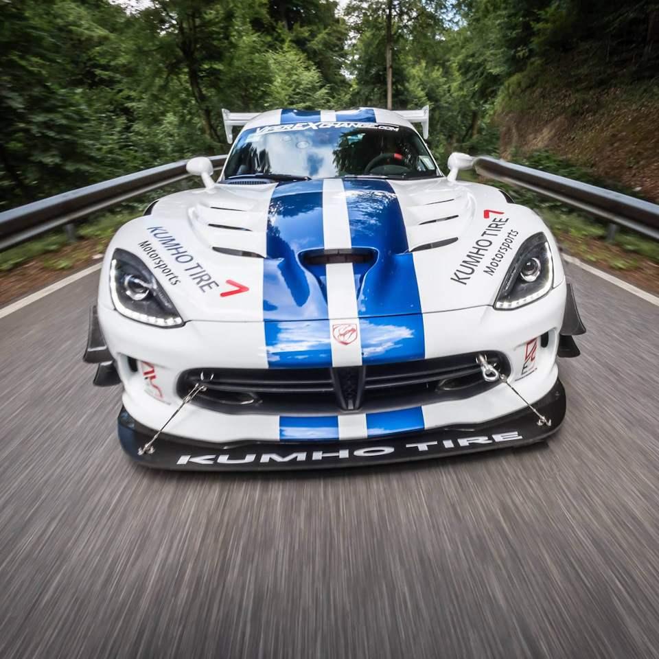 Это фиаско, братан: как Dodge Viper провалился на «Нордшляйфе» —  «Спорткары» на DRIVE2